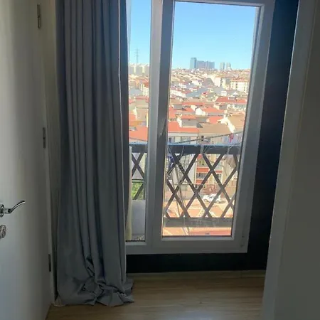 Away From Apartamento